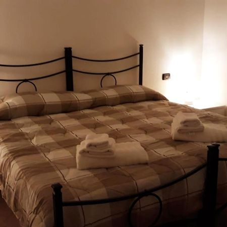 Le Tre Stelle Bed & Breakfast Ronco all'Adige Exterior photo